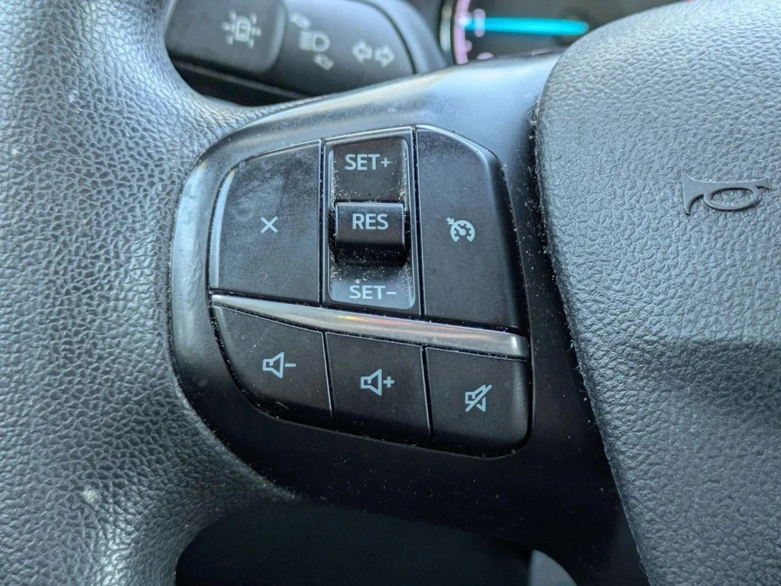 2022 Ford Maverick XLT AWD SuperCrew photo 6