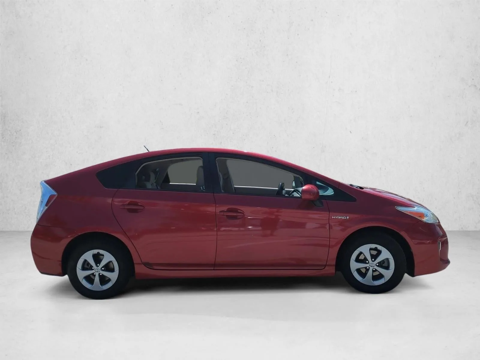 2013 Toyota Prius 5dr HB Two (Natl) photo 4