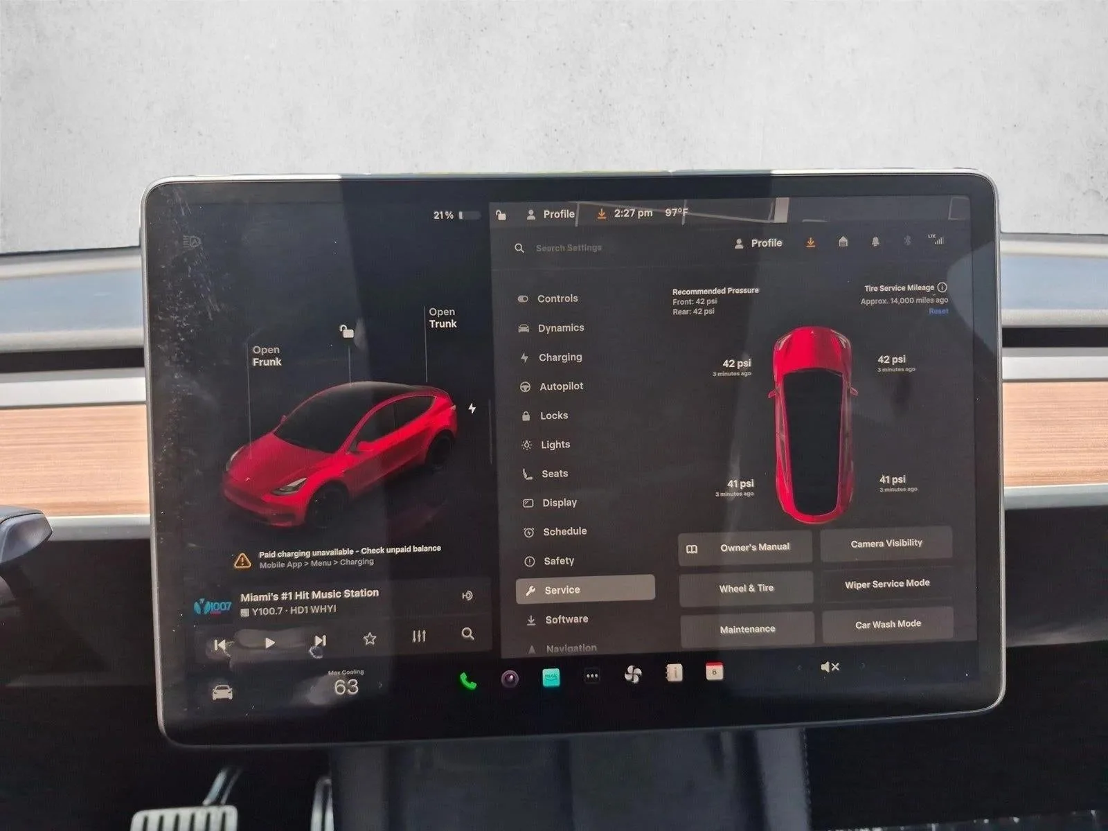 2025 Tesla Model Y Performance photo 9