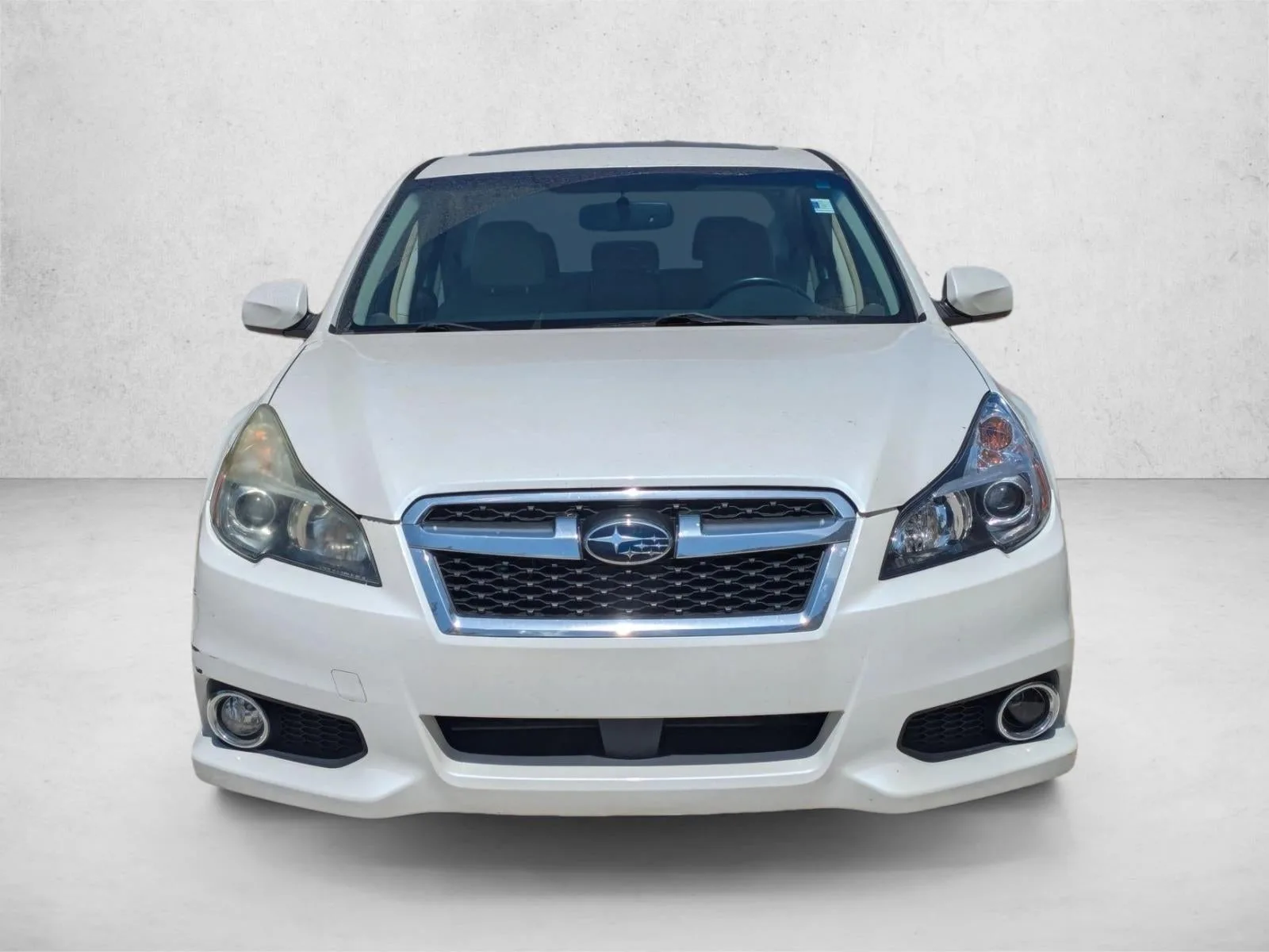 2014 Subaru Legacy 2.5i Limited photo 2