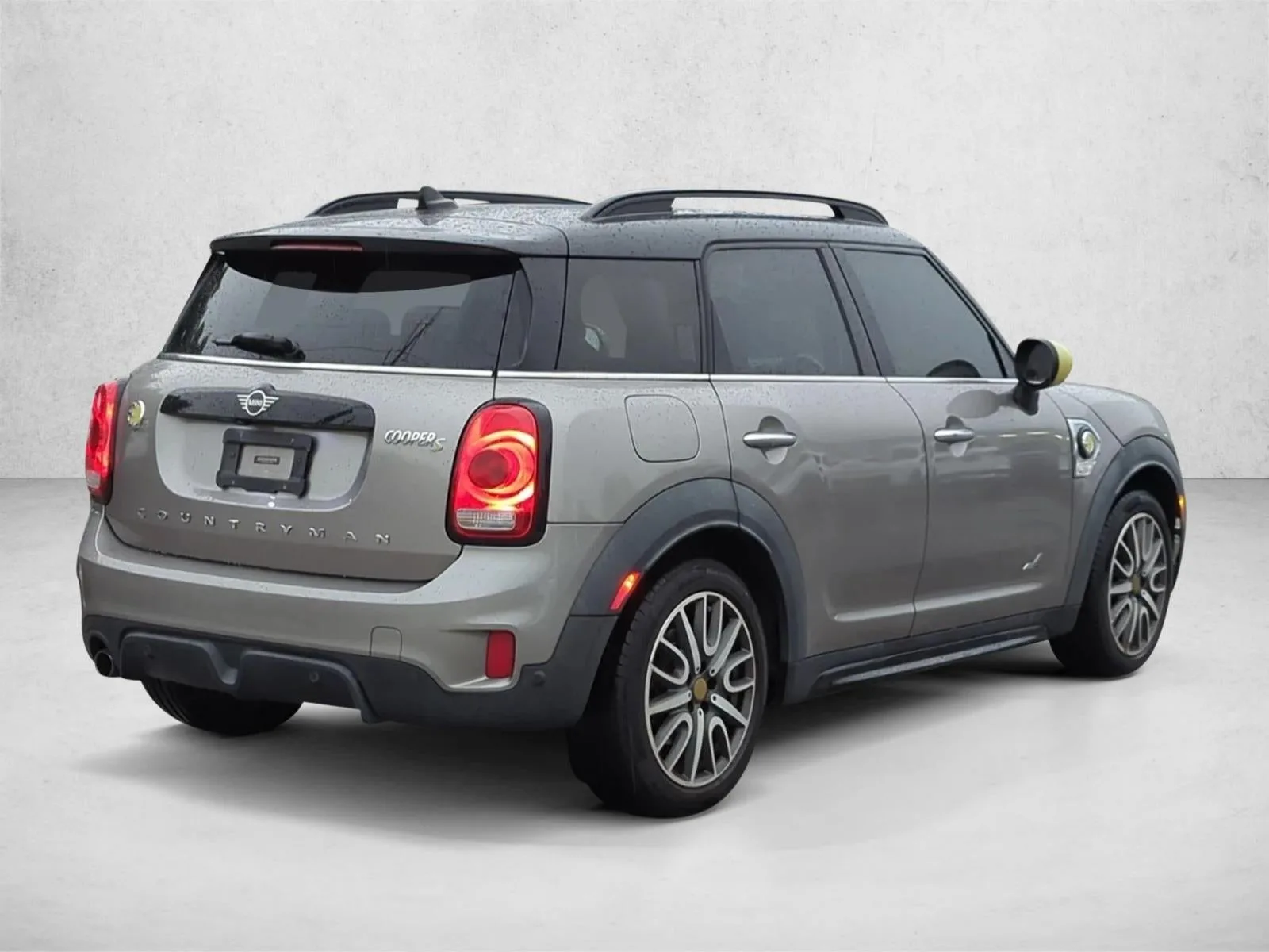 2019 MINI Cooper SE Countryman ALL4 Cooper S E photo 5