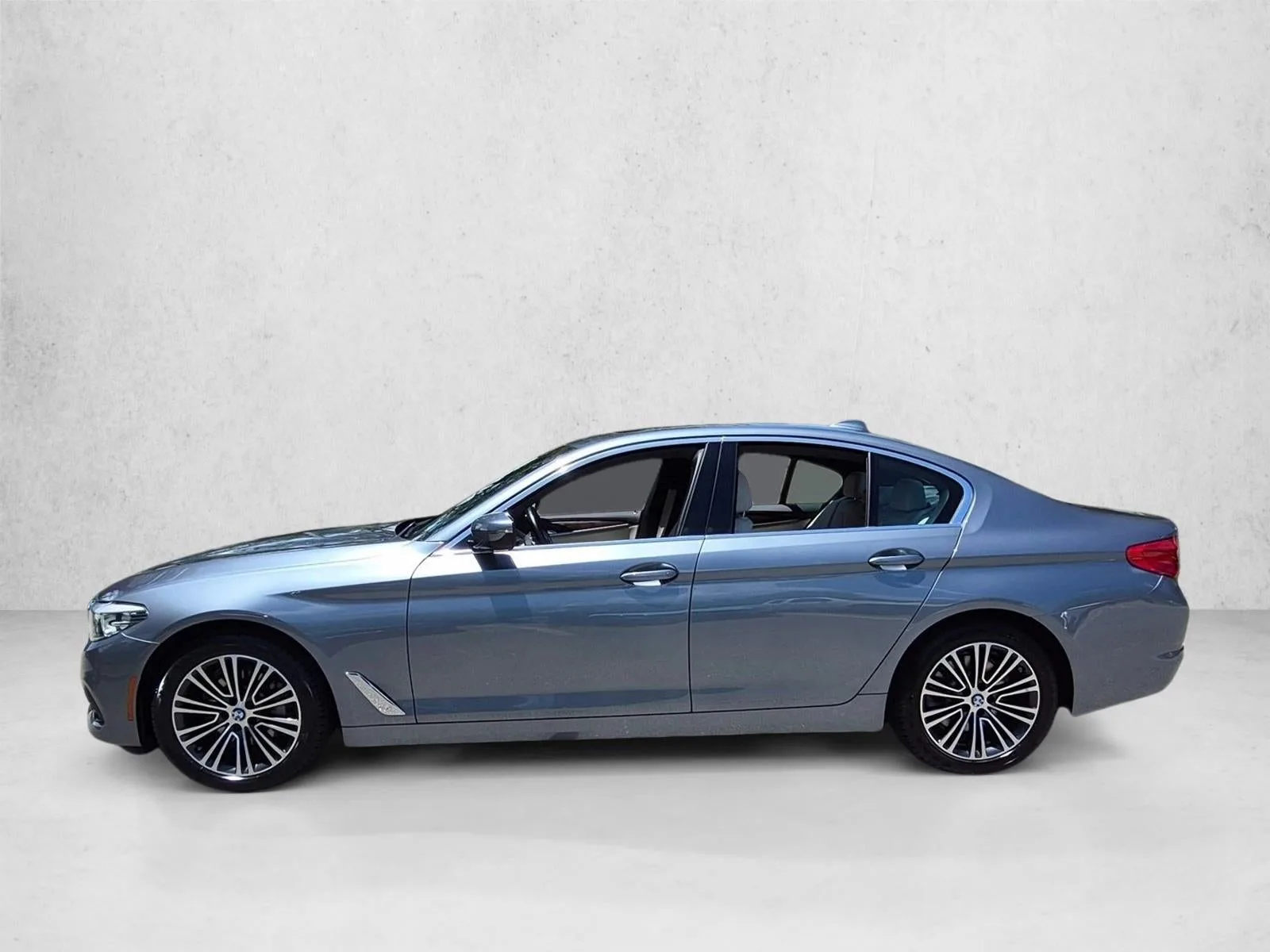 2019 BMW 530i Sedan photo 9