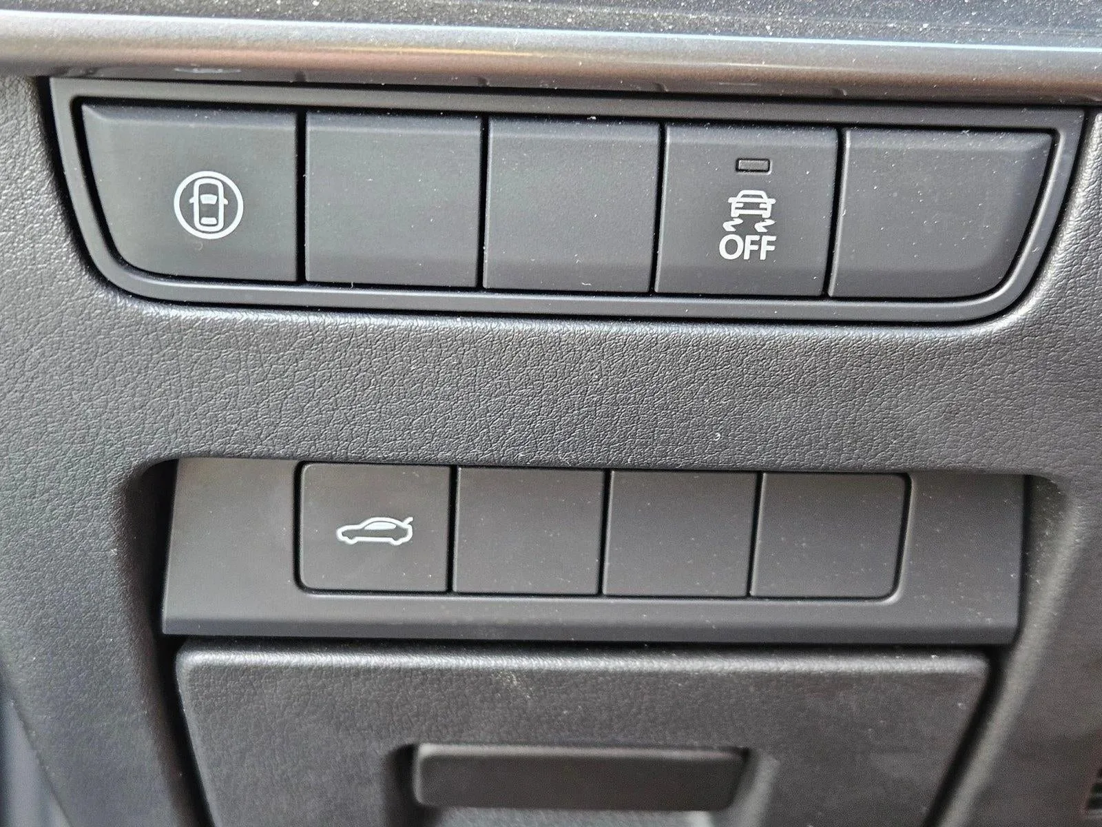 2020 Mazda Mazda3 Sedan Select Package FWD photo 8