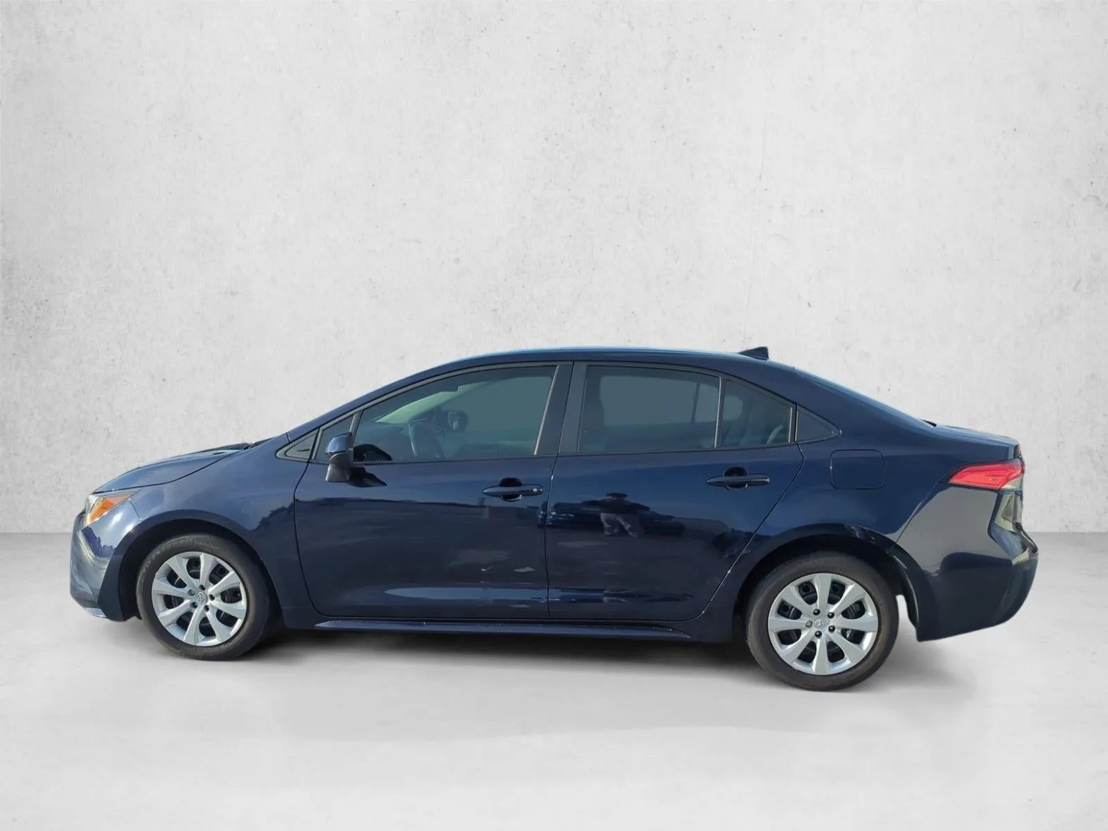 2024 Toyota Corolla LE CVT (Natl) photo 5