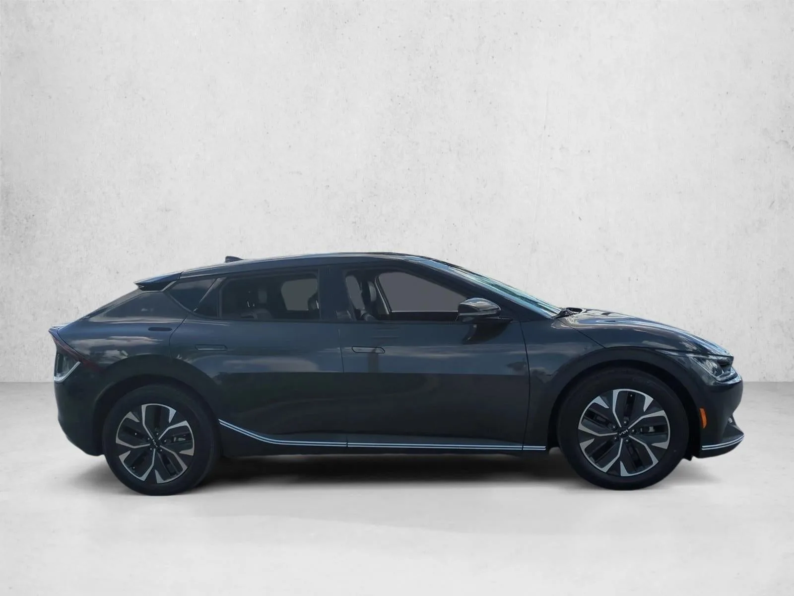 2022 Kia EV6 Light RWD photo 4