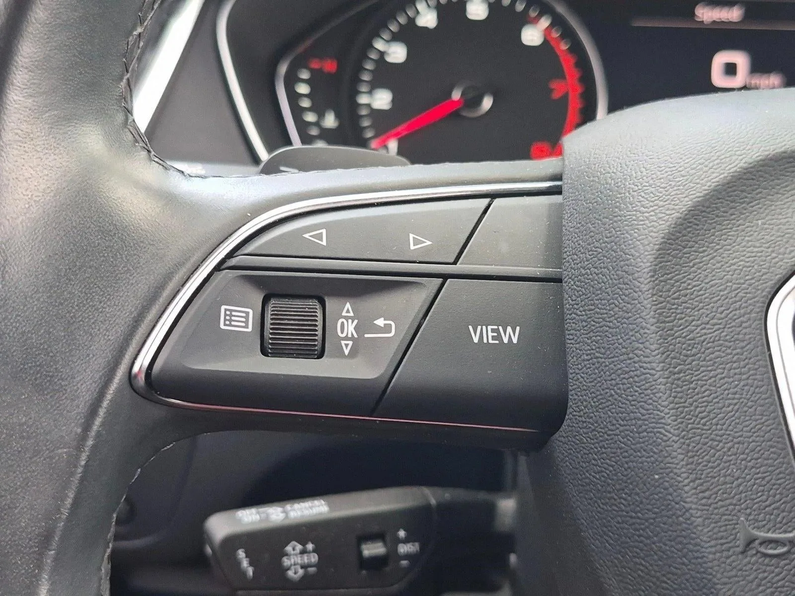 2023 Audi Q5 Premium 40 TFSI quattro S tronic photo 12