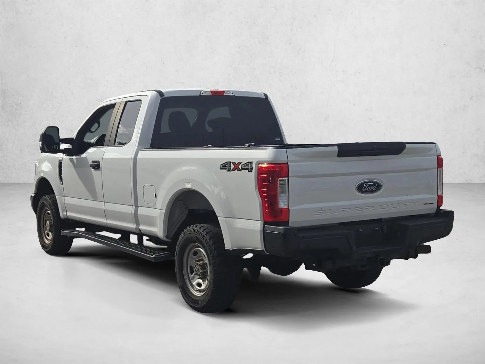 2019 Ford Super Duty F-250 SRW XL 4WD SuperCab 6.75' Box photo 7
