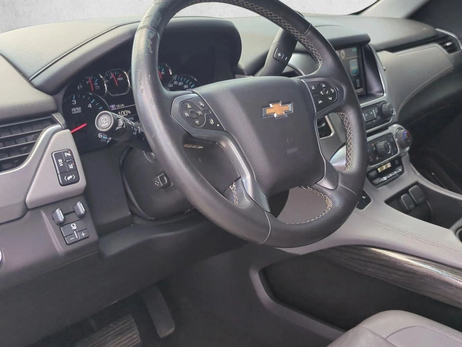2015 Chevrolet Tahoe LT photo 10