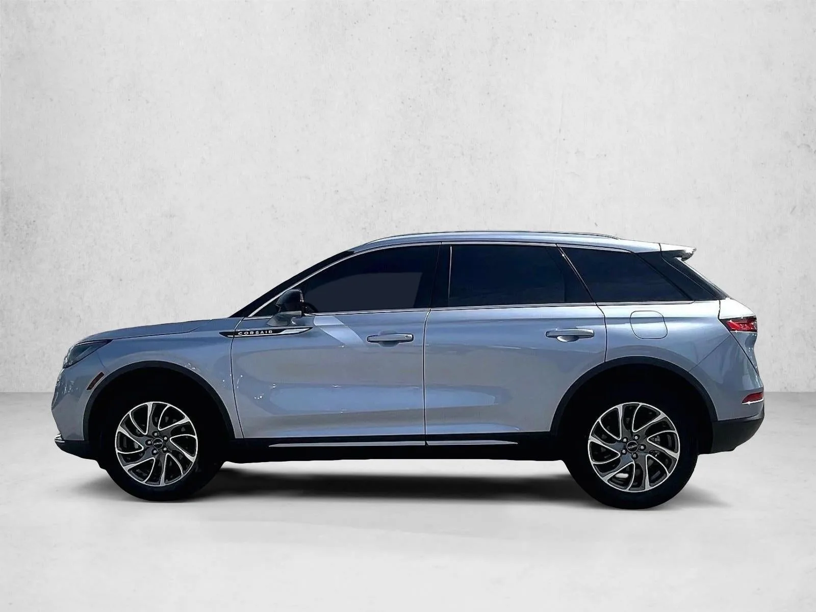 2022 Lincoln Corsair Standard photo 6
