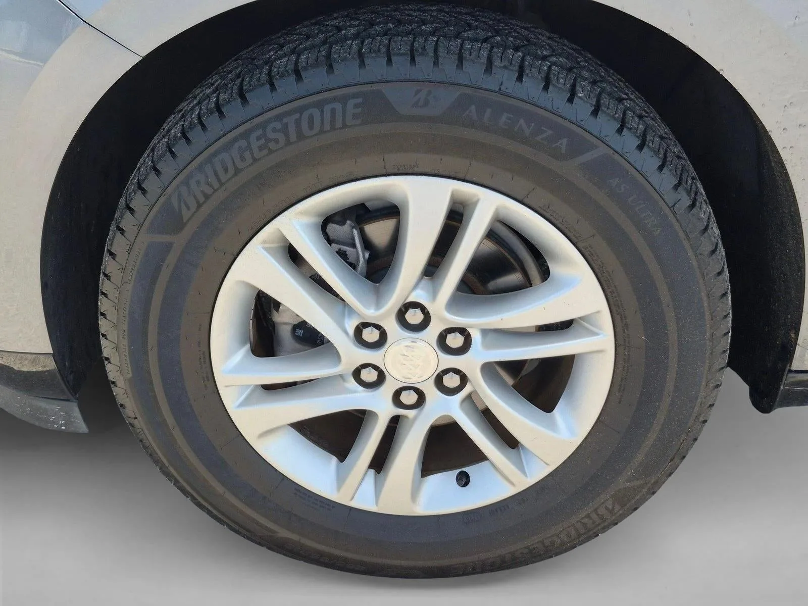 2020 Buick Enclave Essence photo 10