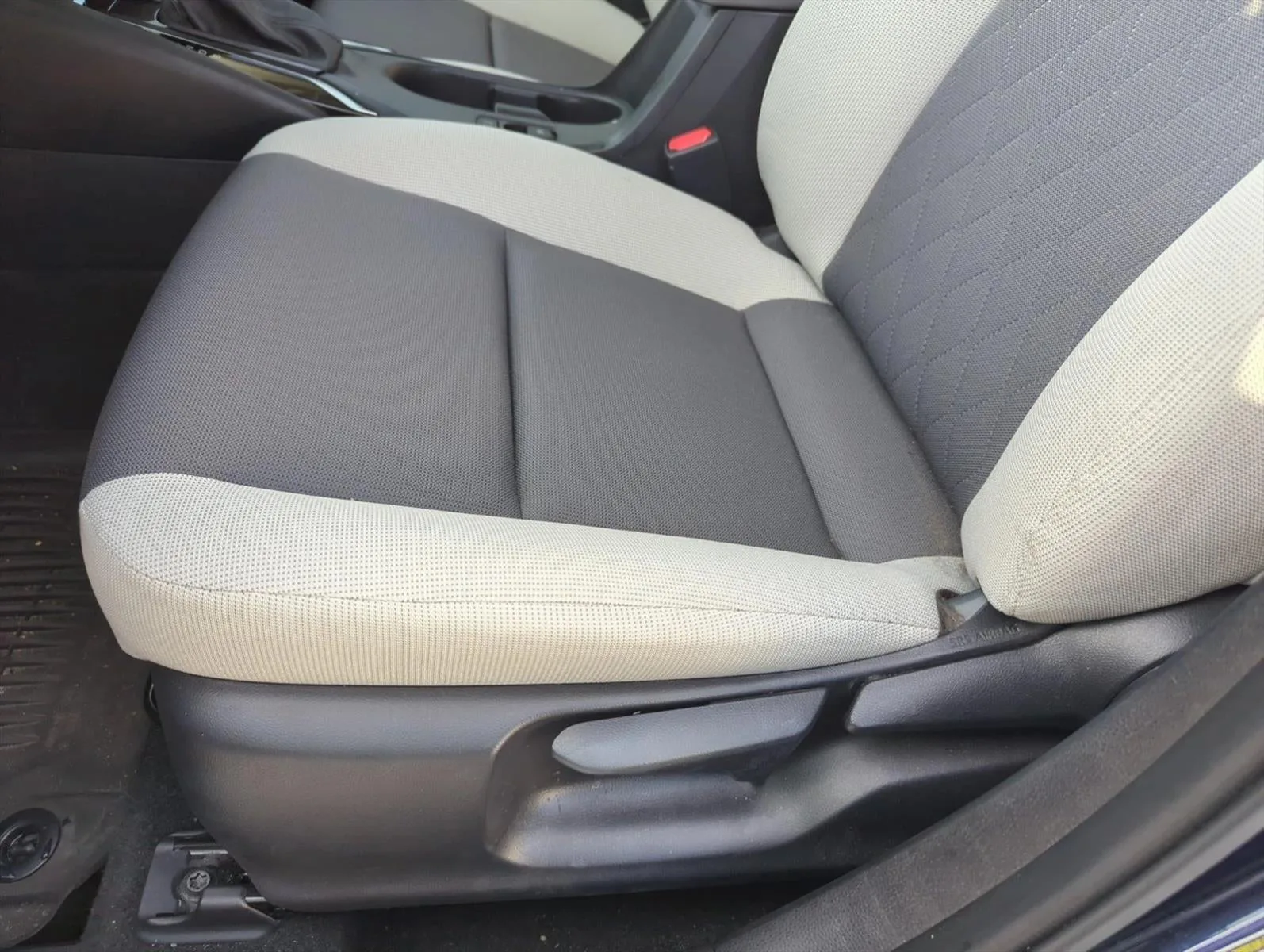 2024 Toyota Corolla LE CVT (Natl) photo 11