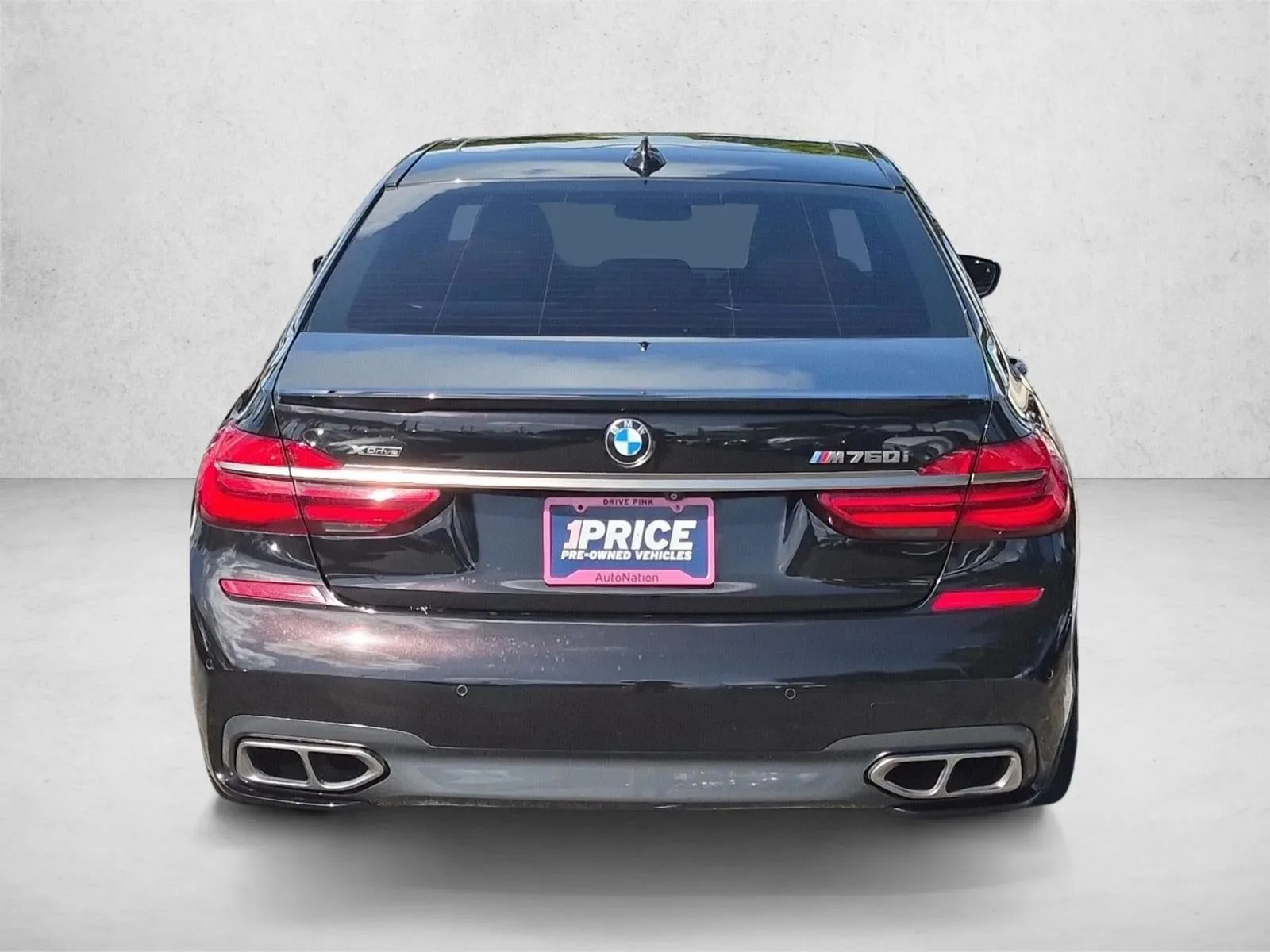 2018 BMW M760i xDrive photo 7