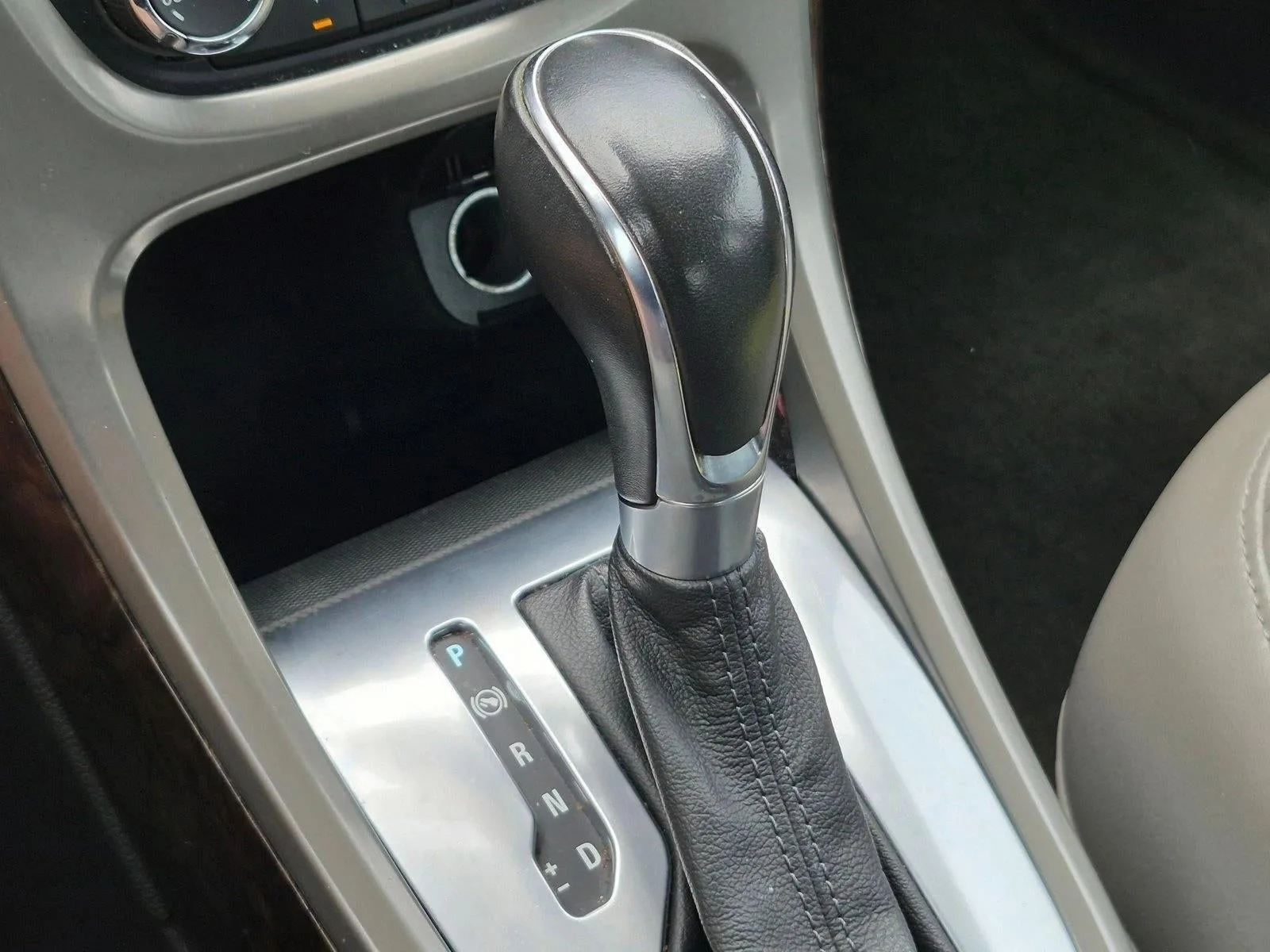 2013 Buick Verano Base photo 12