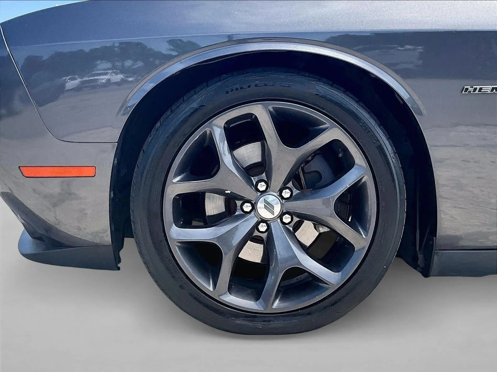 2015 Dodge Challenger R/T photo 10