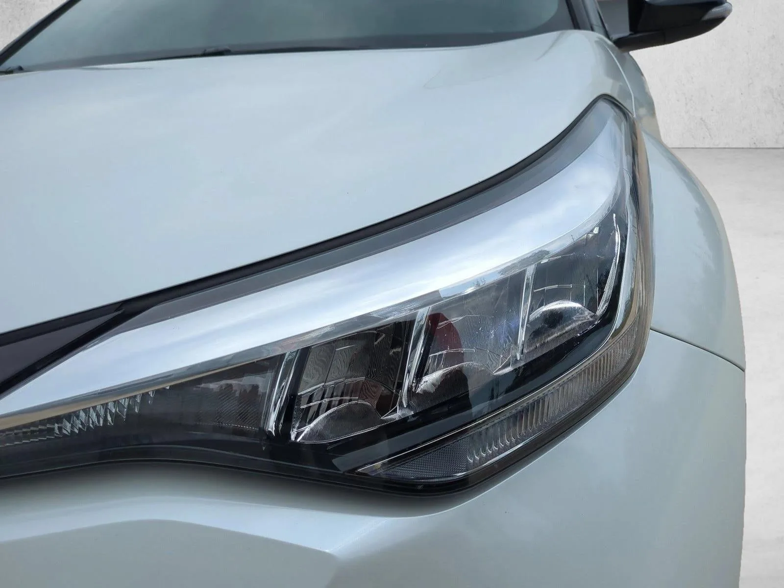 2022 Toyota C-HR Nightshade FWD (Natl) photo 9