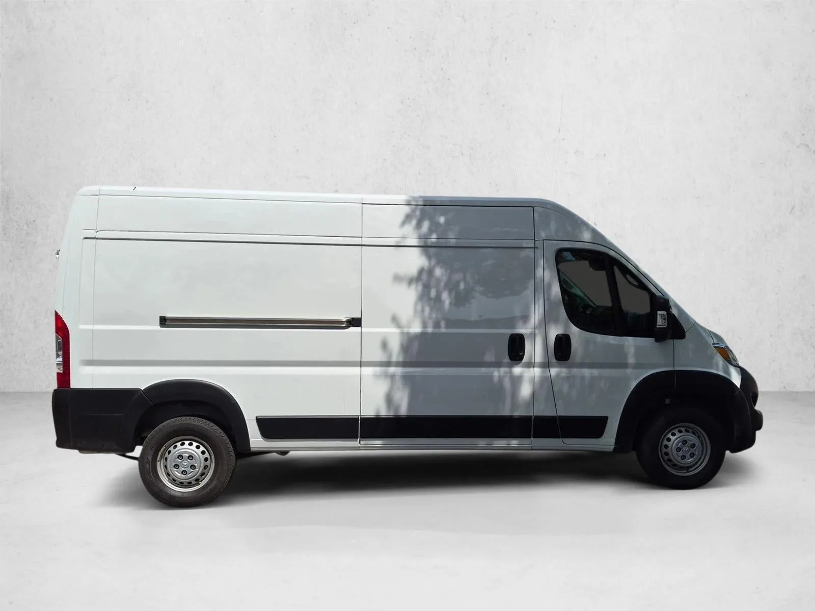2025 RAM ProMaster Cargo Van Tradesman photo 4