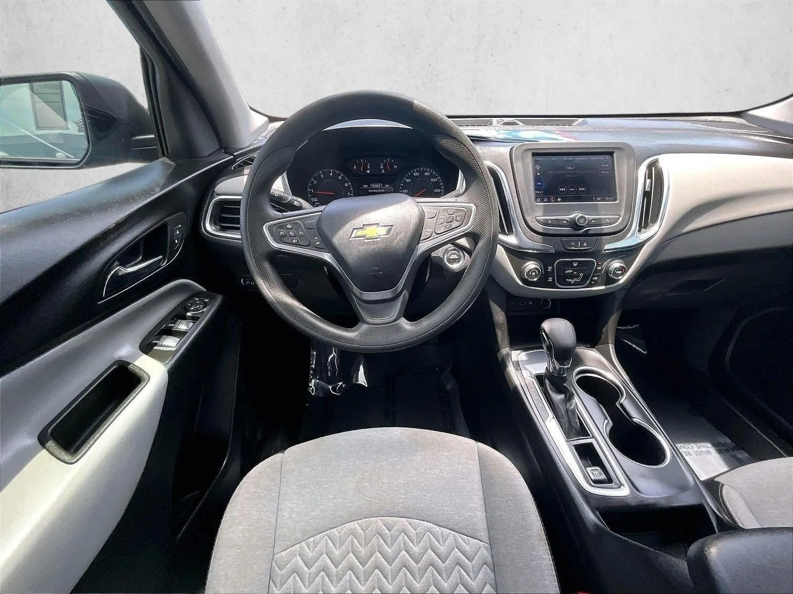 2023 Chevrolet Equinox LS photo 7