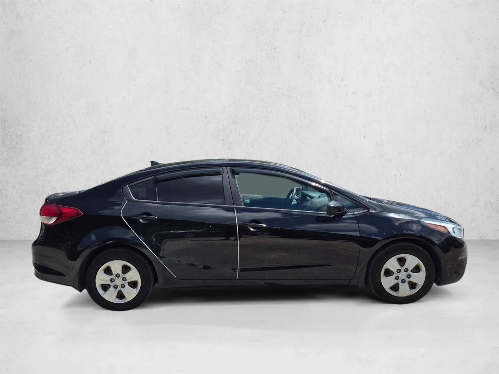 2018 Kia Forte LX photo 2