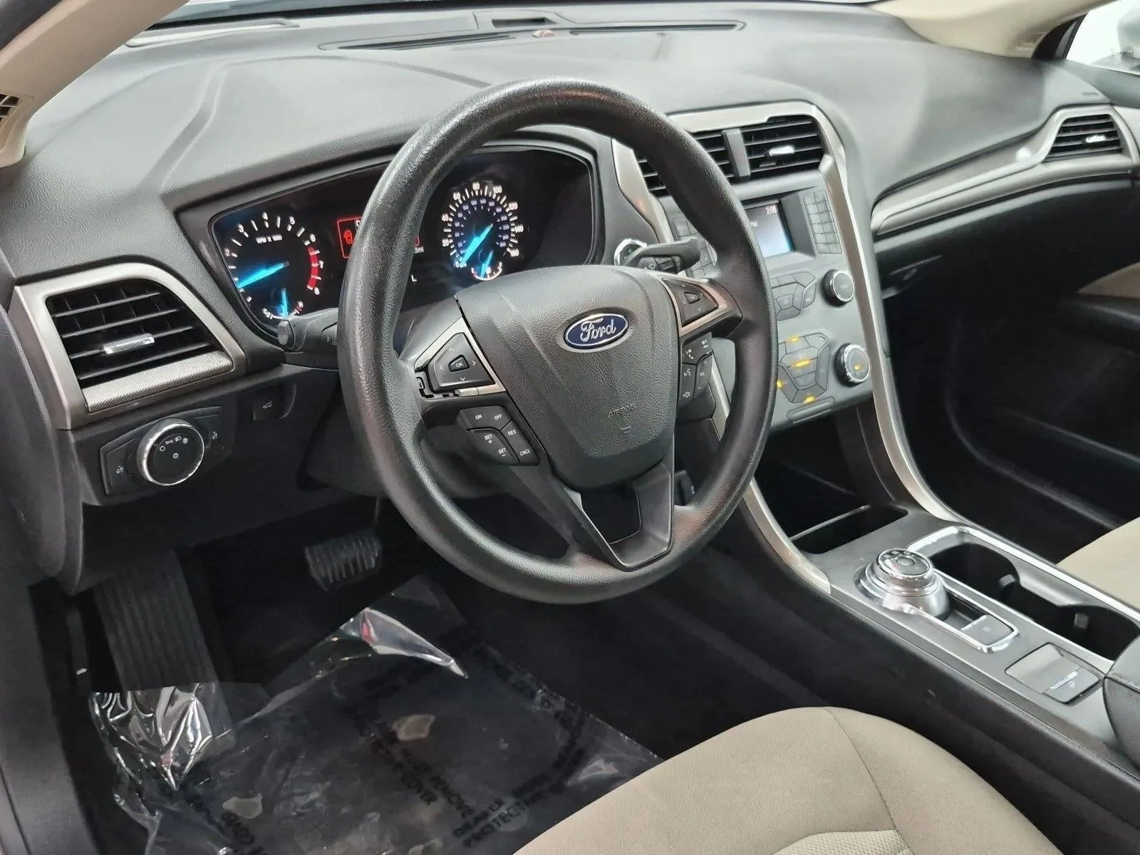 2019 Ford Fusion S photo 10