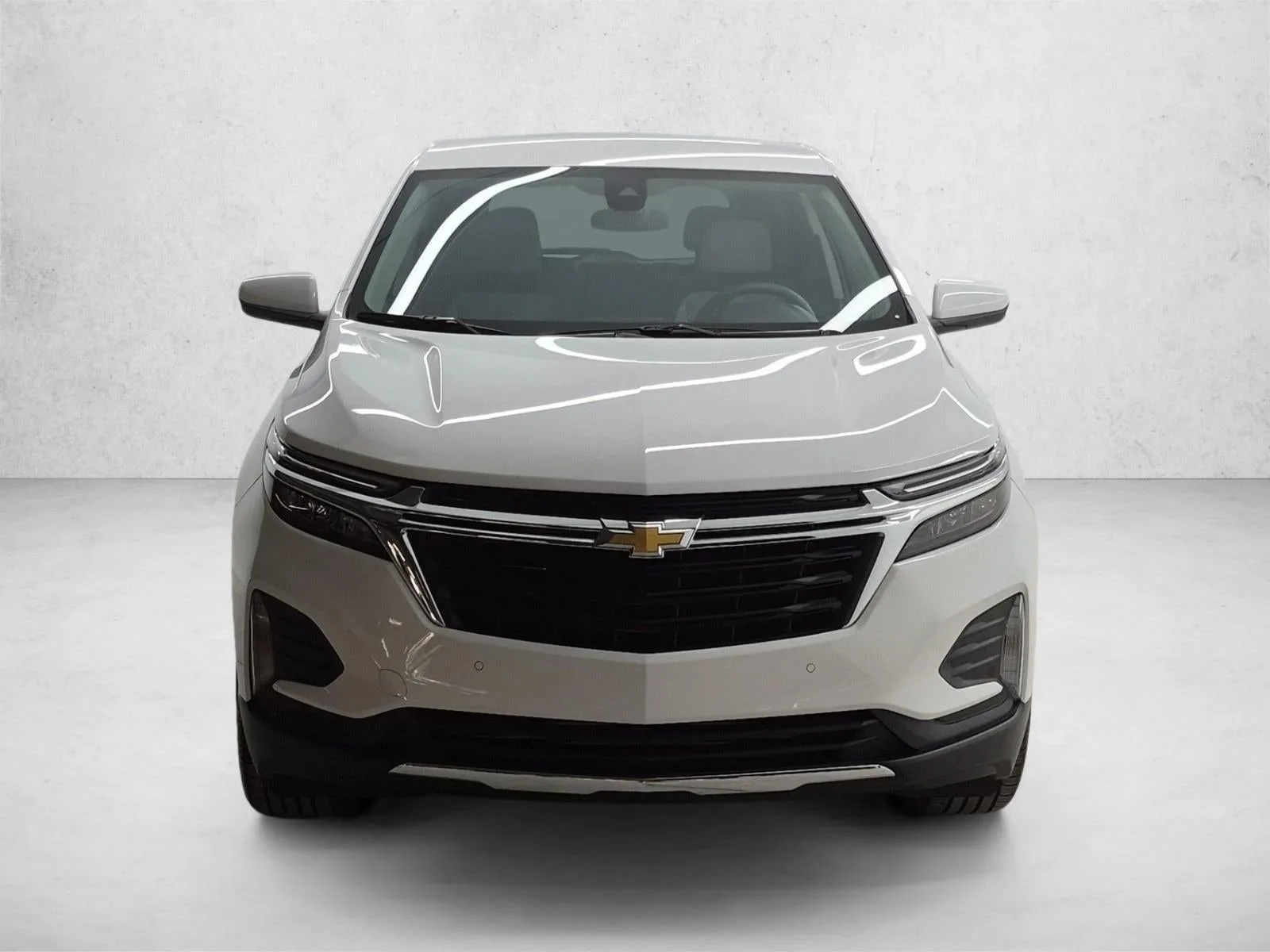 2023 Chevrolet Equinox LT photo 2