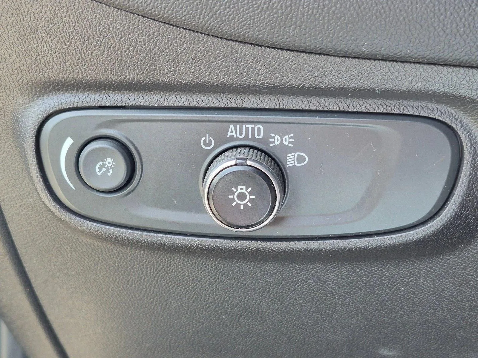 2022 Chevrolet Equinox FWD 4dr LS w/1LS photo 9