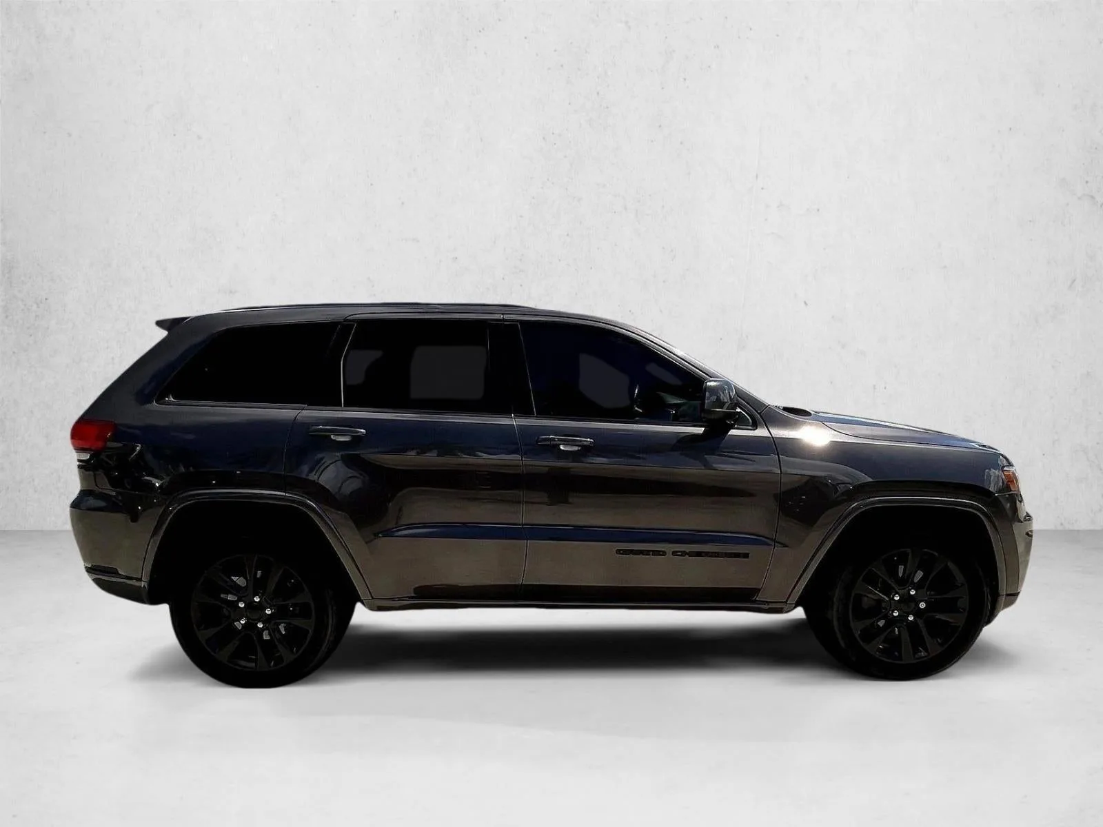 2018 Jeep Grand Cherokee Altitude 4x2 *Ltd Avail* photo 5