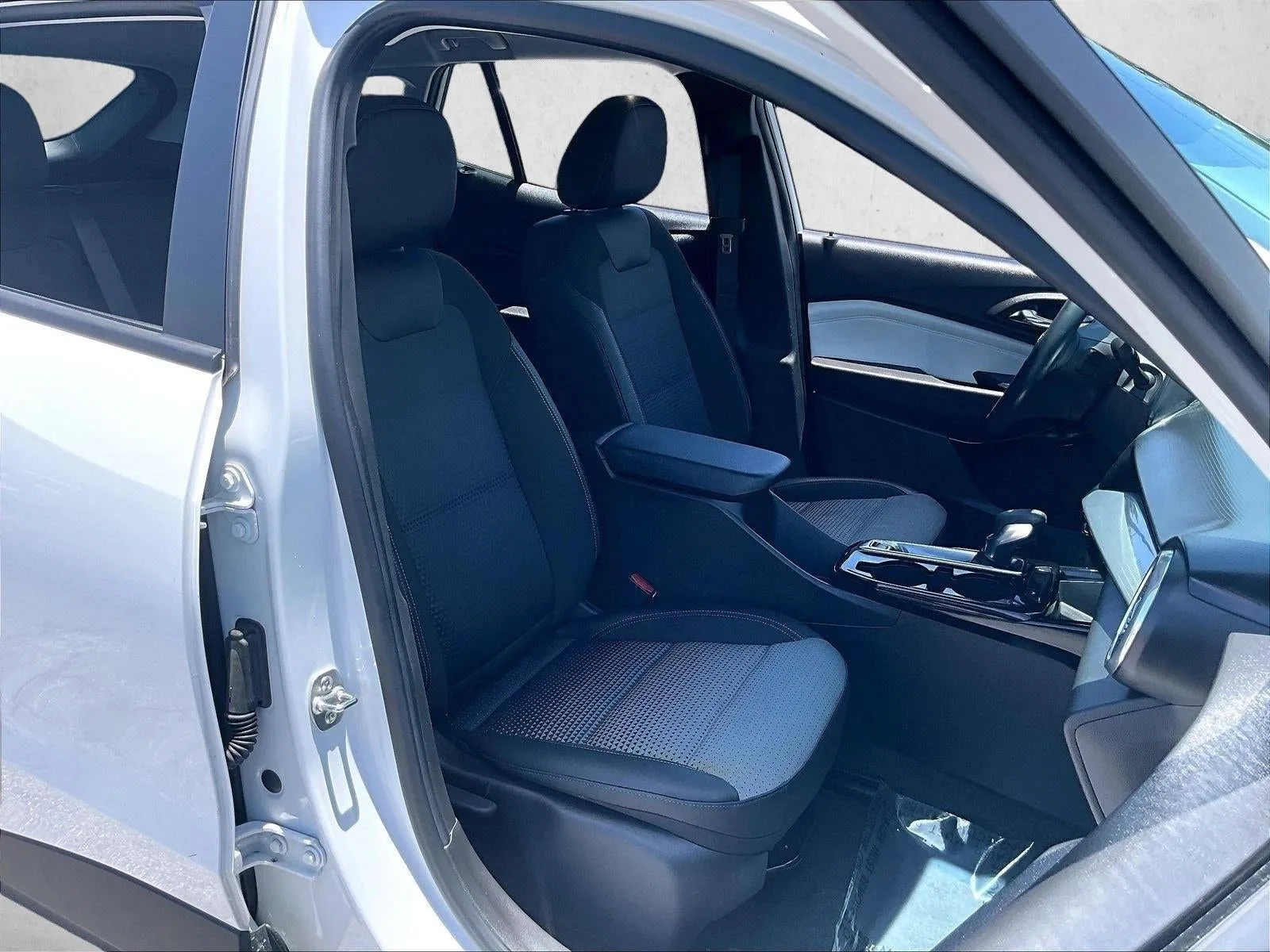 2024 Chevrolet Trax LT photo 9