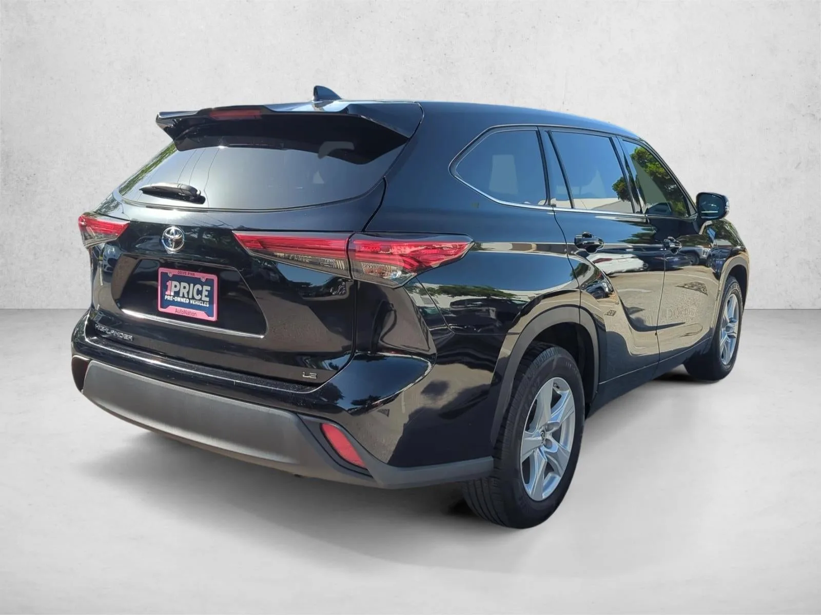2020 Toyota Highlander LE FWD (GS) photo 5