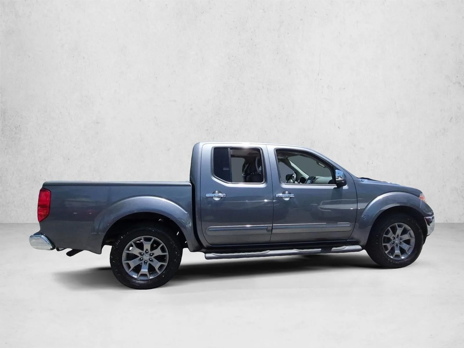 2019 Nissan Frontier Crew Cab 4x2 SL Auto *Ltd Avail* photo 4