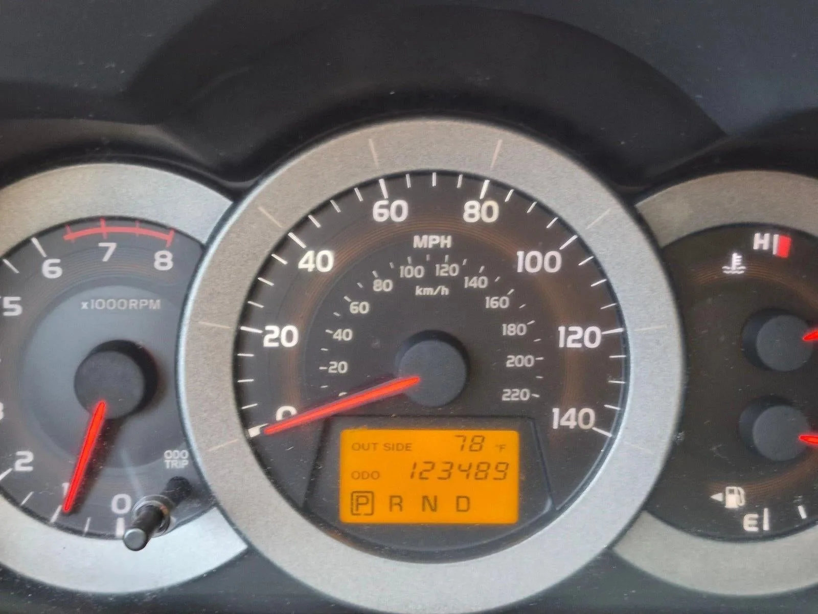 2008 Toyota RAV4 FWD 4dr 4-cyl 4-Spd AT Sport (Natl) photo 10