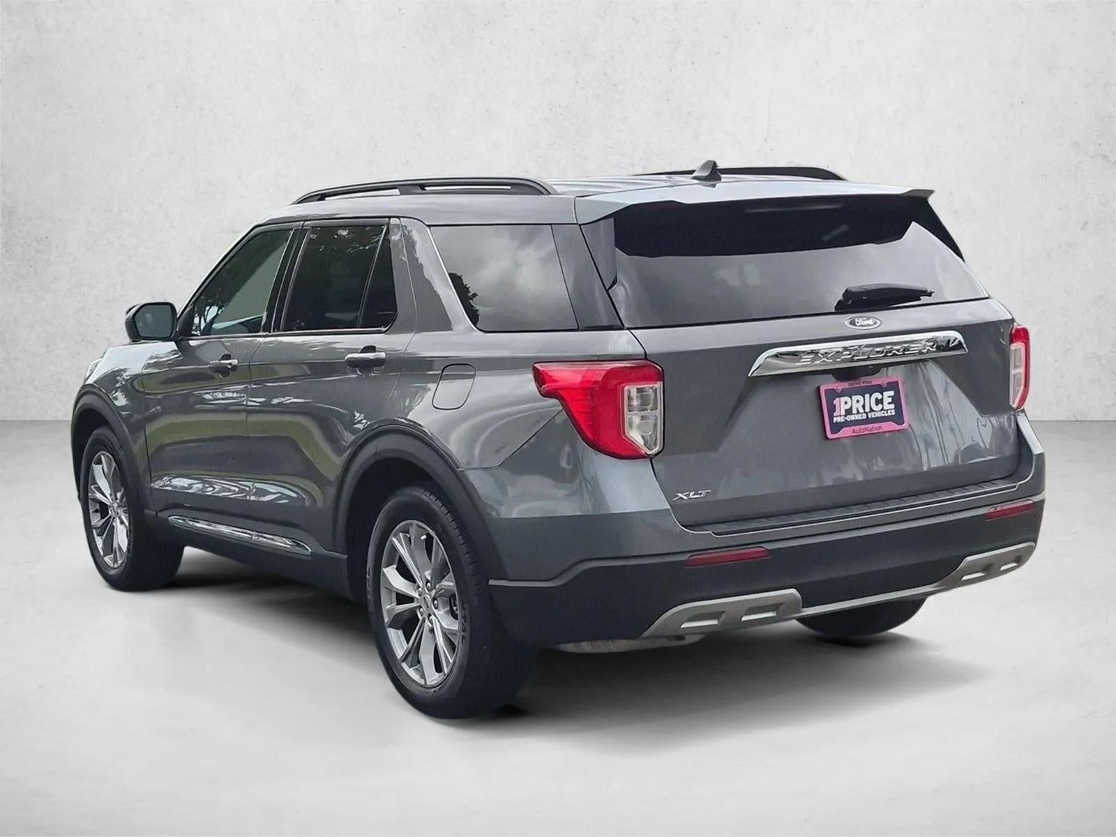 2023 Ford Explorer XLT photo 8