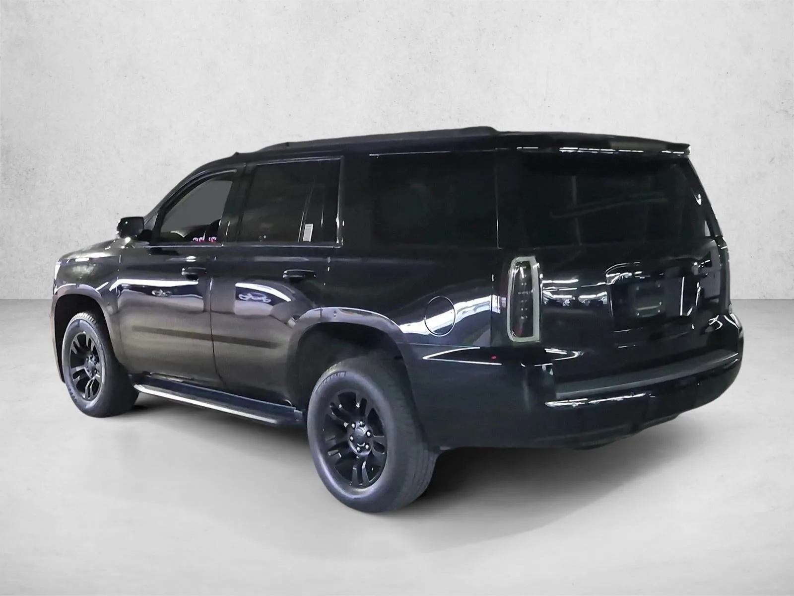 2017 Chevrolet Tahoe LT photo 7