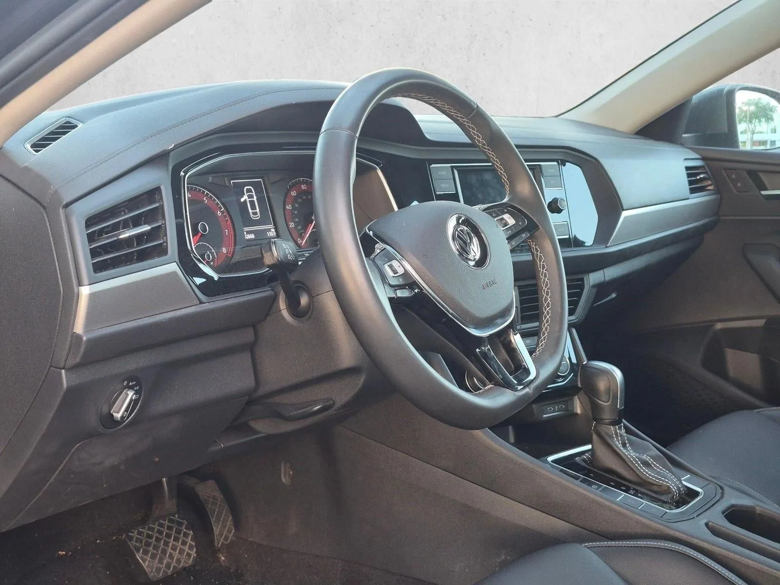 2021 Volkswagen Jetta SE Auto photo 2