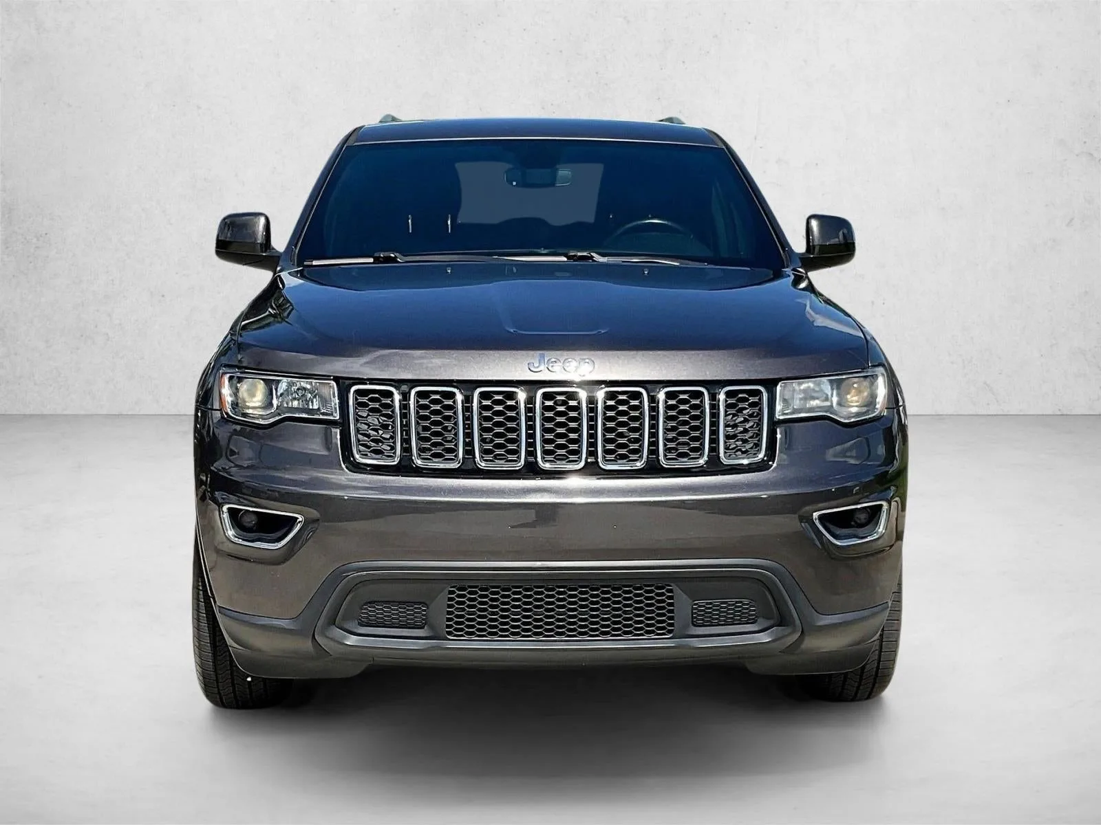 2020 Jeep Grand Cherokee Laredo E 4x2 photo 3