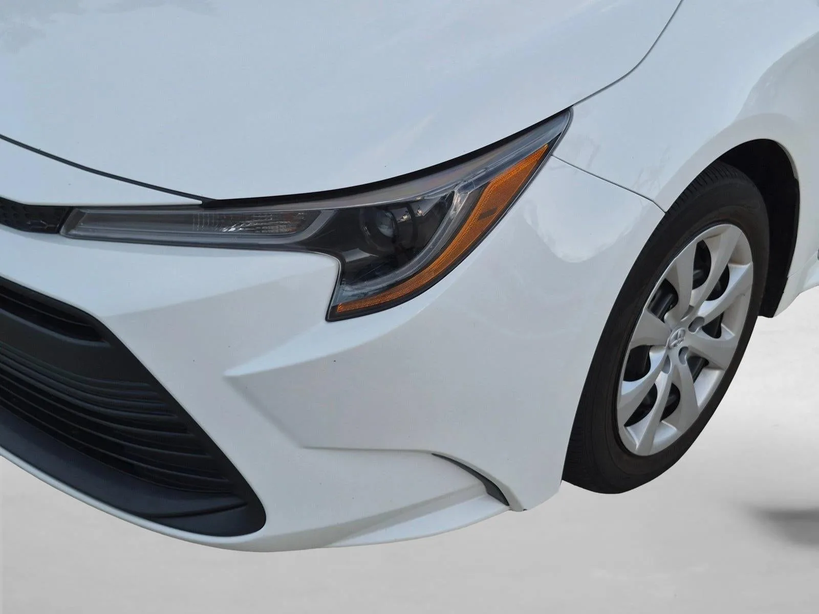 2024 Toyota Corolla LE CVT (Natl) photo 6