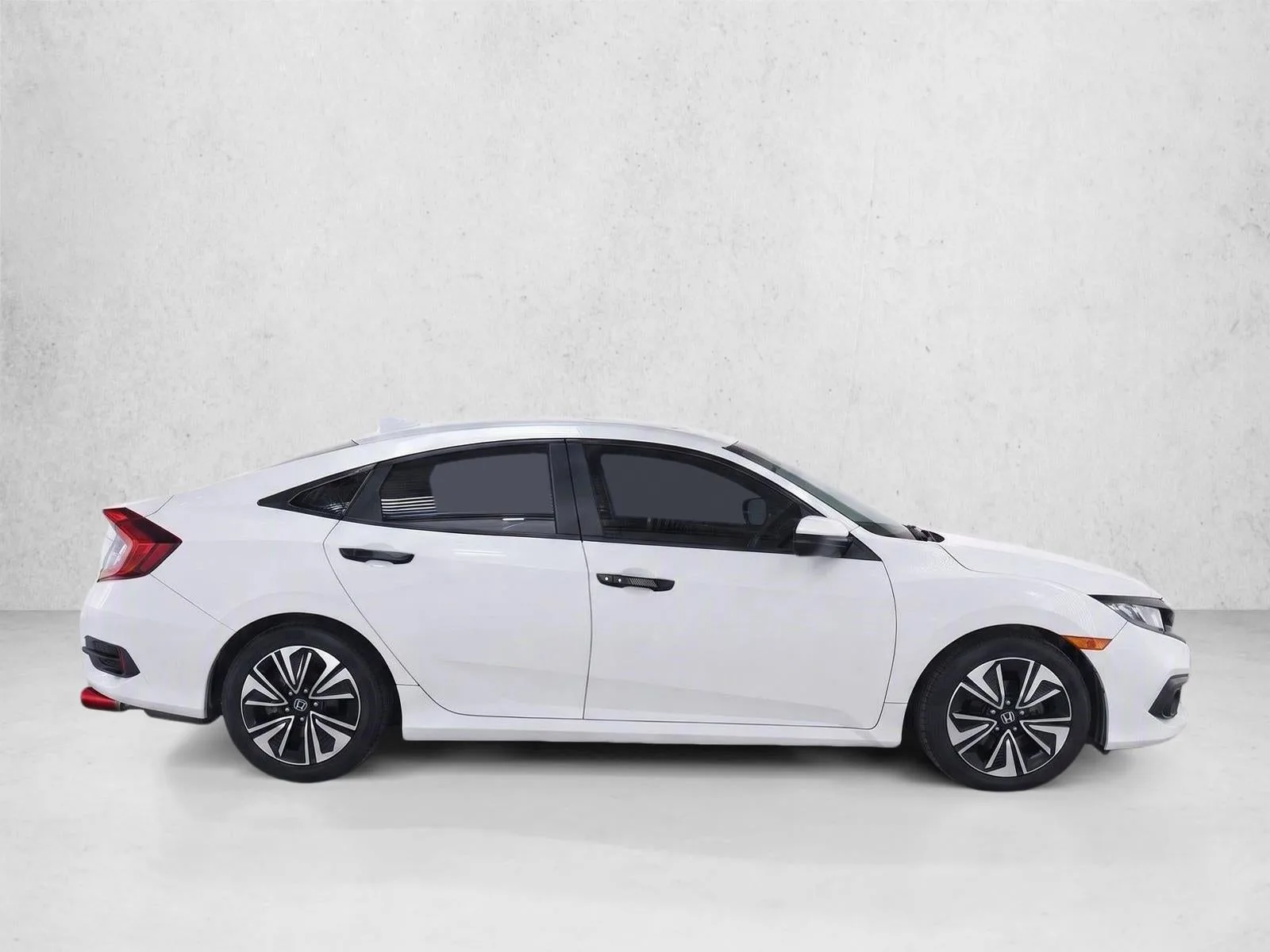 2018 Honda Civic Sedan EX-L CVT photo 8