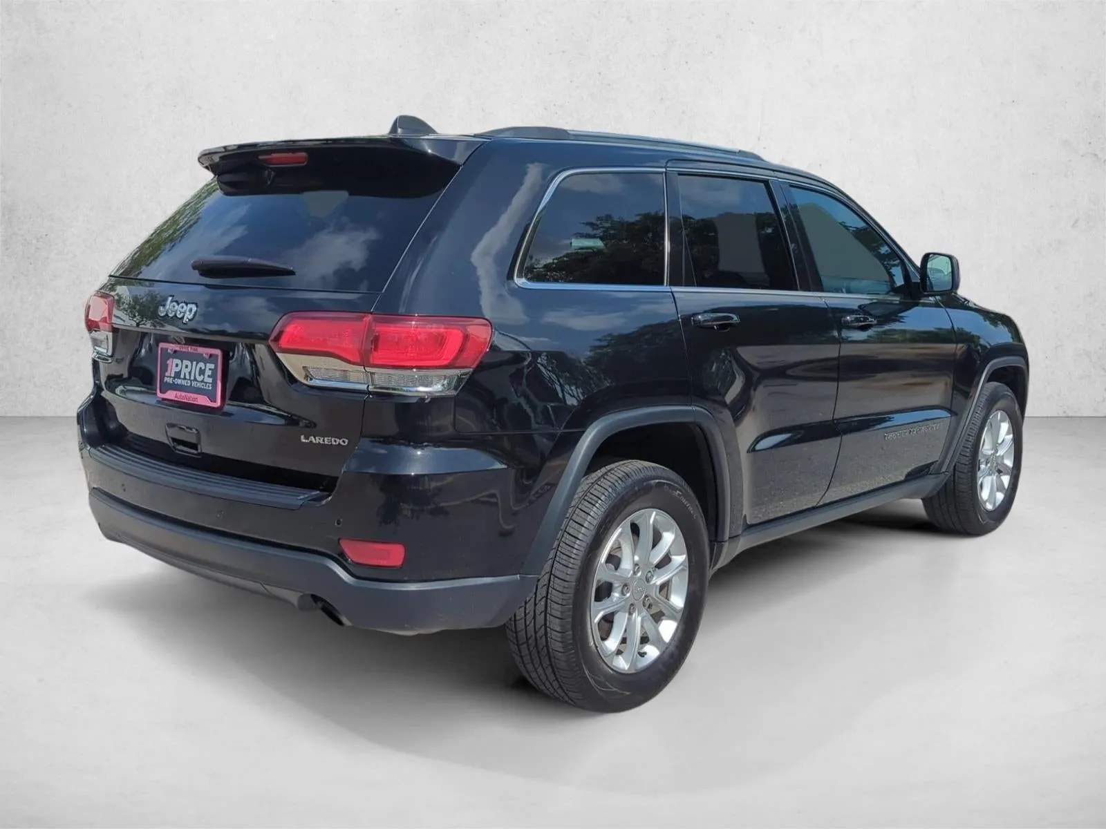 2021 Jeep Grand Cherokee Laredo E 4x2 photo 5