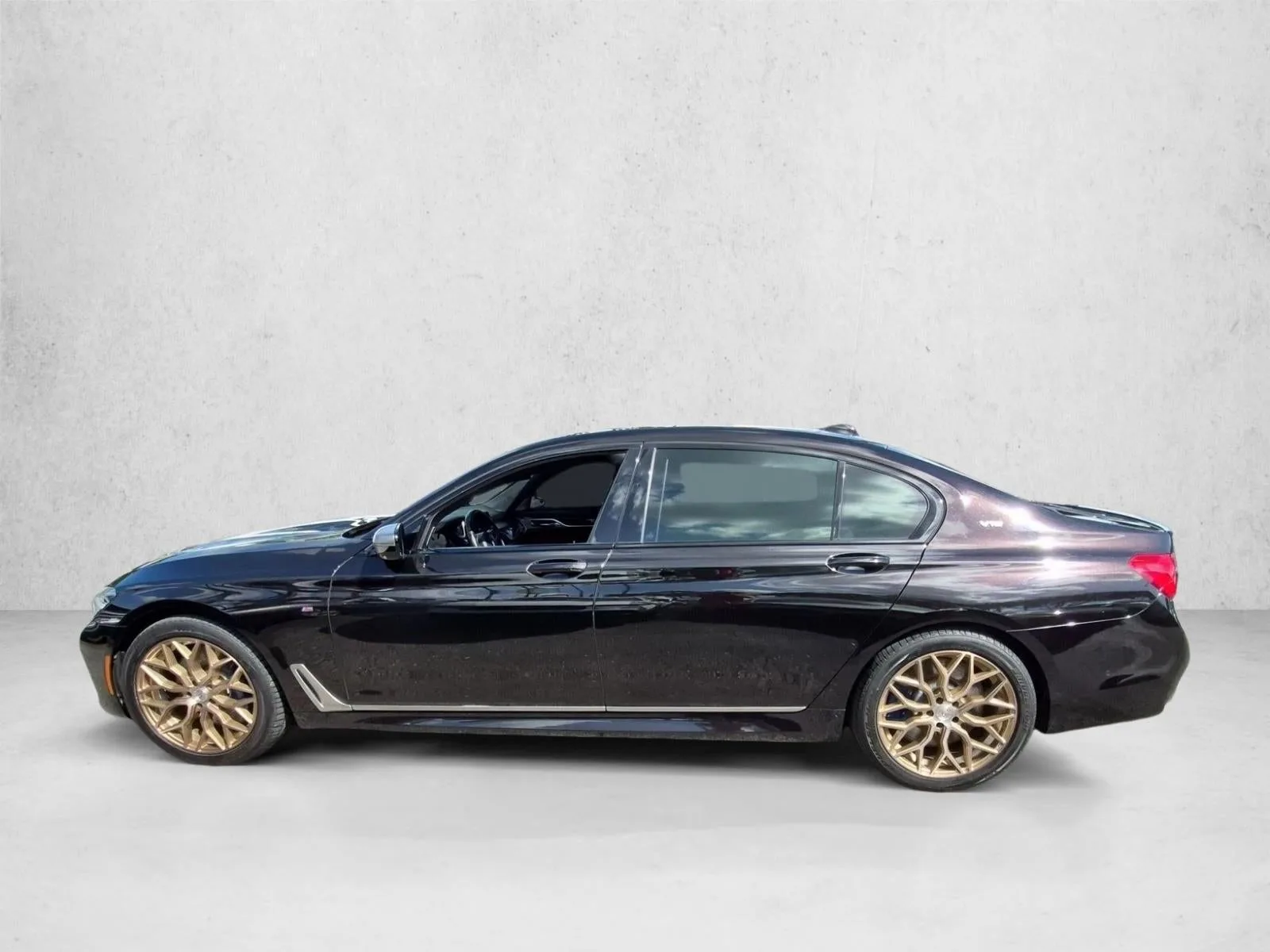 2018 BMW M760i xDrive photo 9