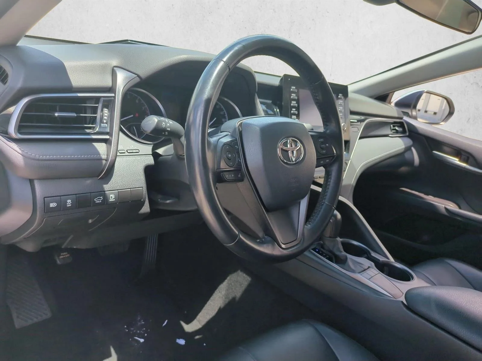 2023 Toyota Camry SE Auto (SE) photo 10