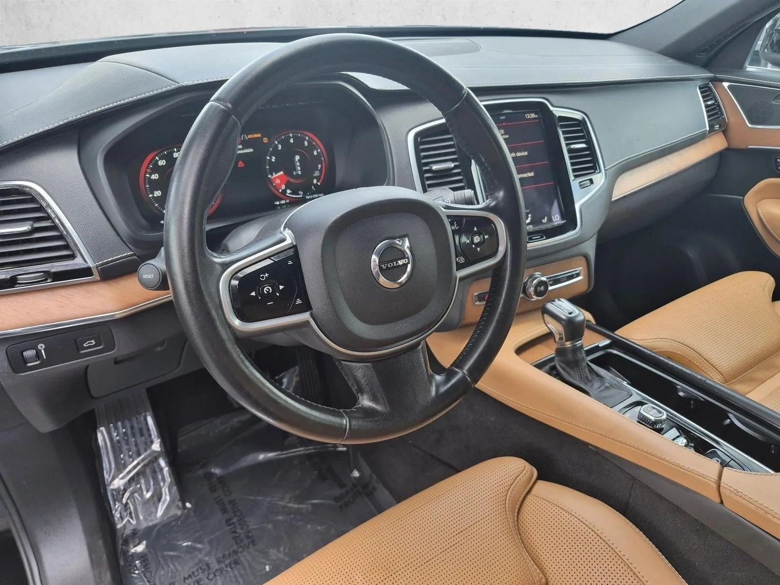 2017 Volvo XC90 Inscription photo 9