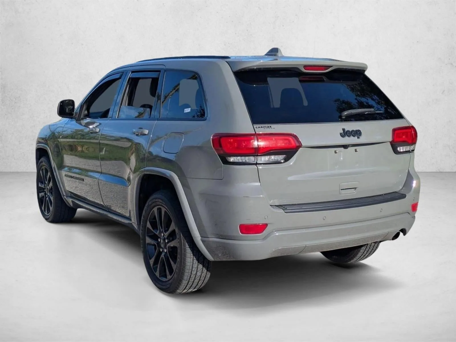 2020 Jeep Grand Cherokee Altitude 4x2 photo 7