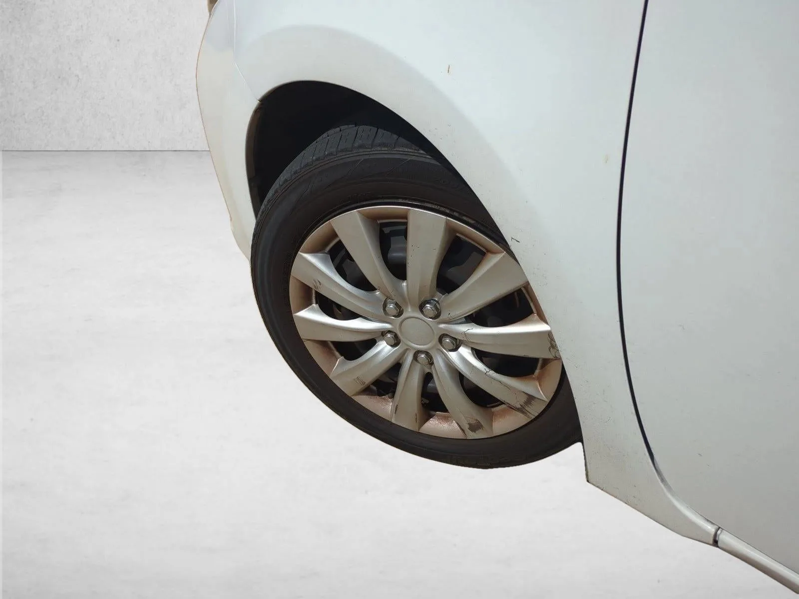 2015 Toyota Corolla 4dr Sdn CVT Auto S (SE) photo 10