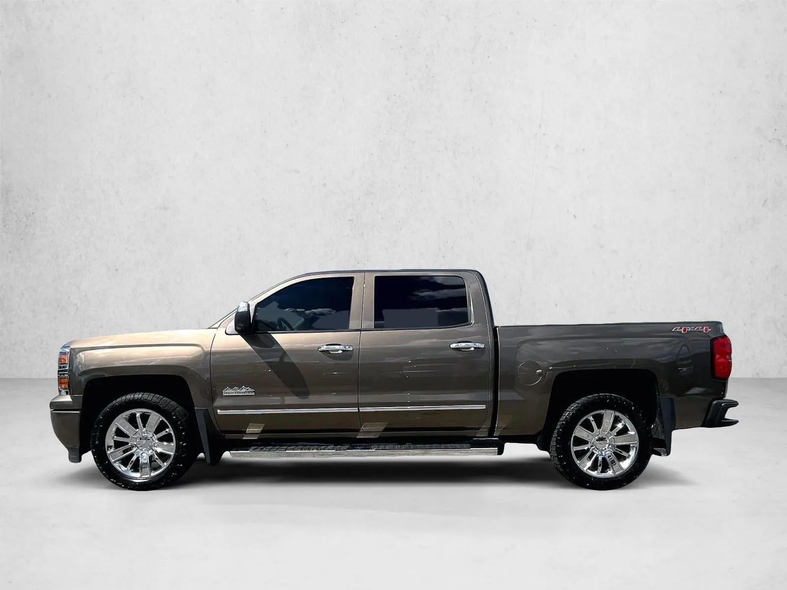 2014 Chevrolet Silverado 1500 High Country photo 4
