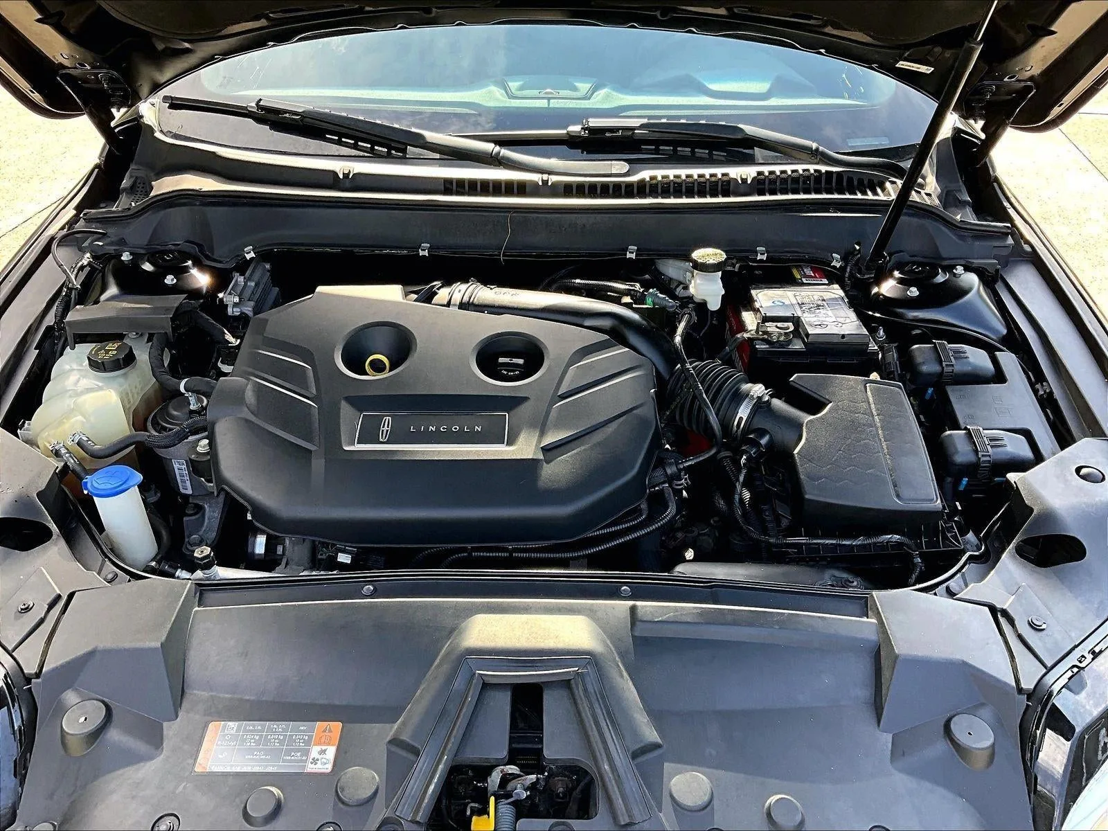 2020 Lincoln MKZ Standard FWD photo 11
