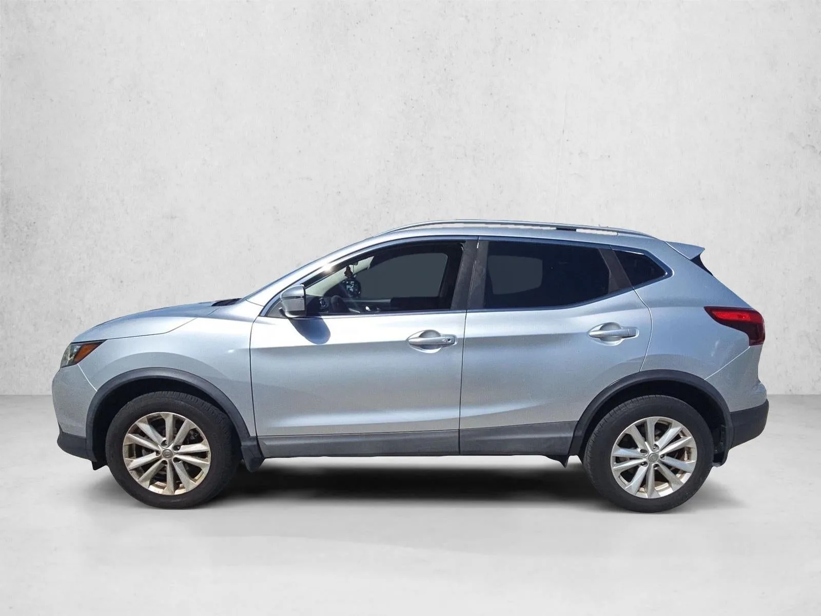 2017 Nissan Rogue Sport SV photo 8