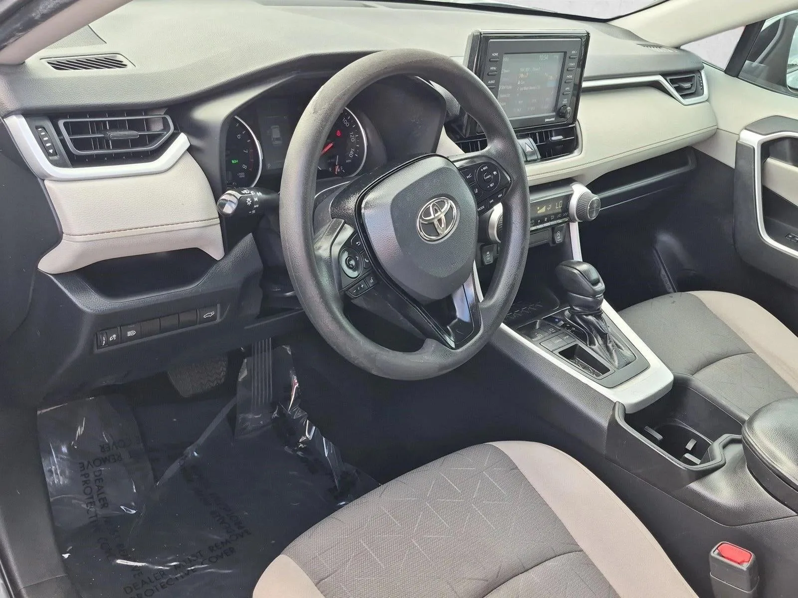 2022 Toyota RAV4 XLE photo 10