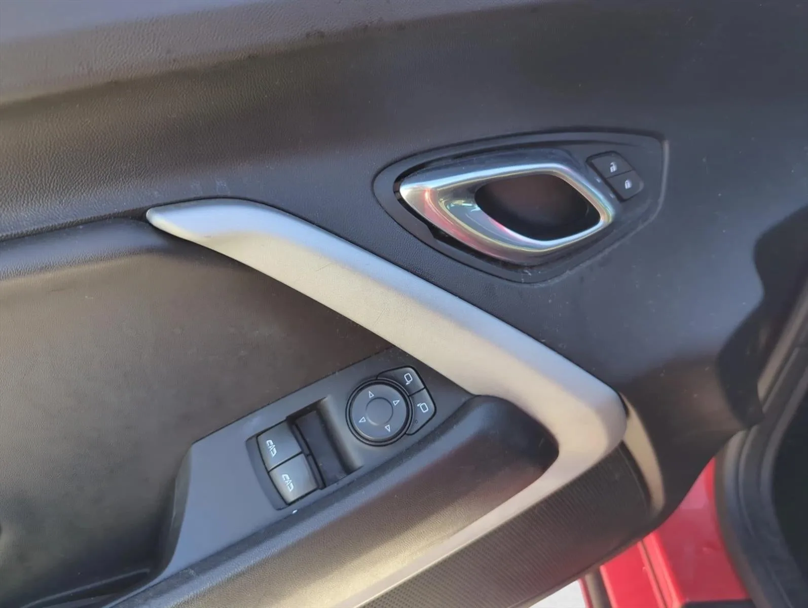2019 Chevrolet Camaro 2dr Coupe 1LT photo 9