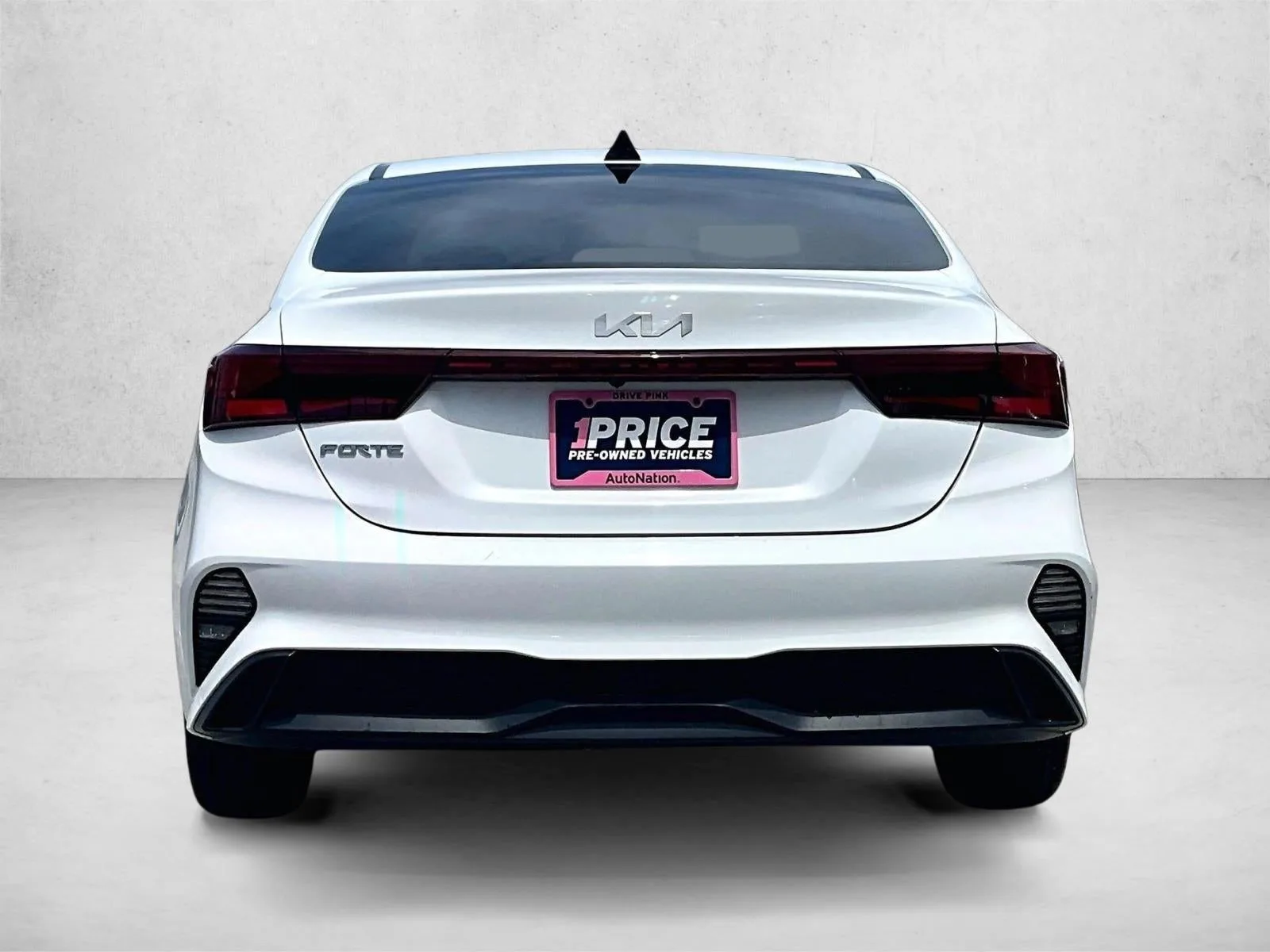 2024 Kia Forte LXS photo 4