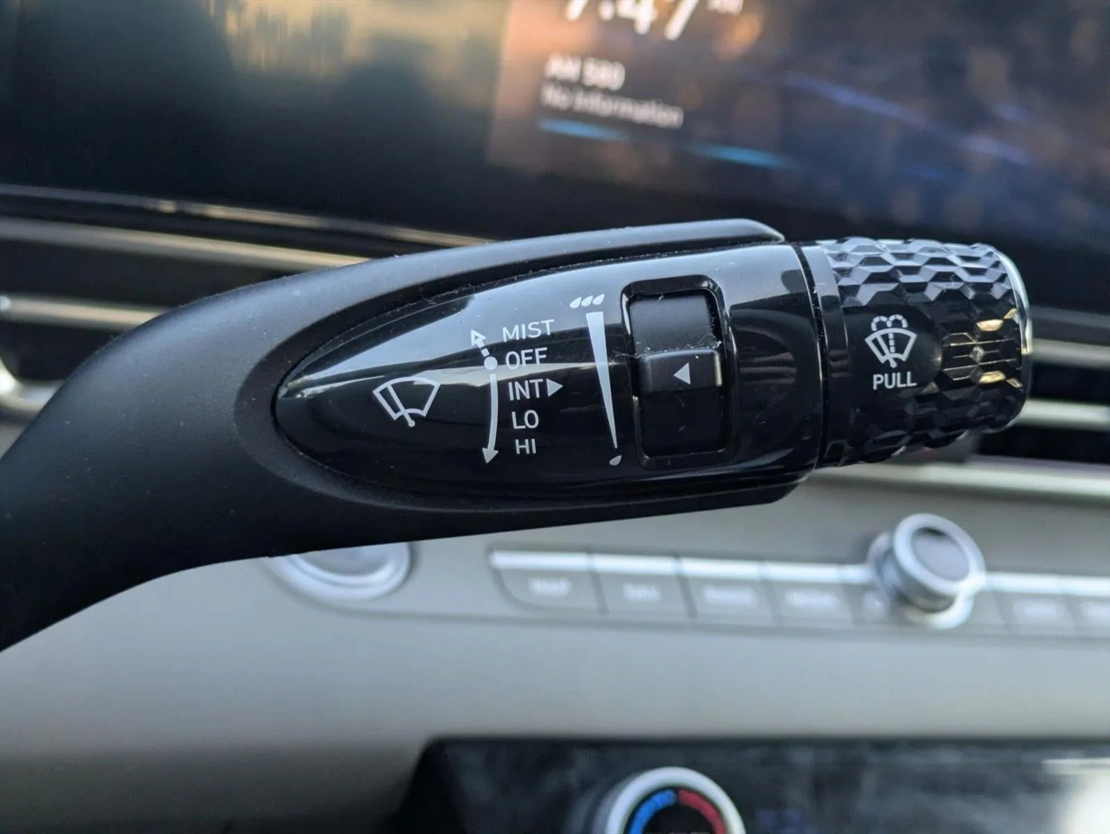 2024 Hyundai ELANTRA SEL IVT photo 8