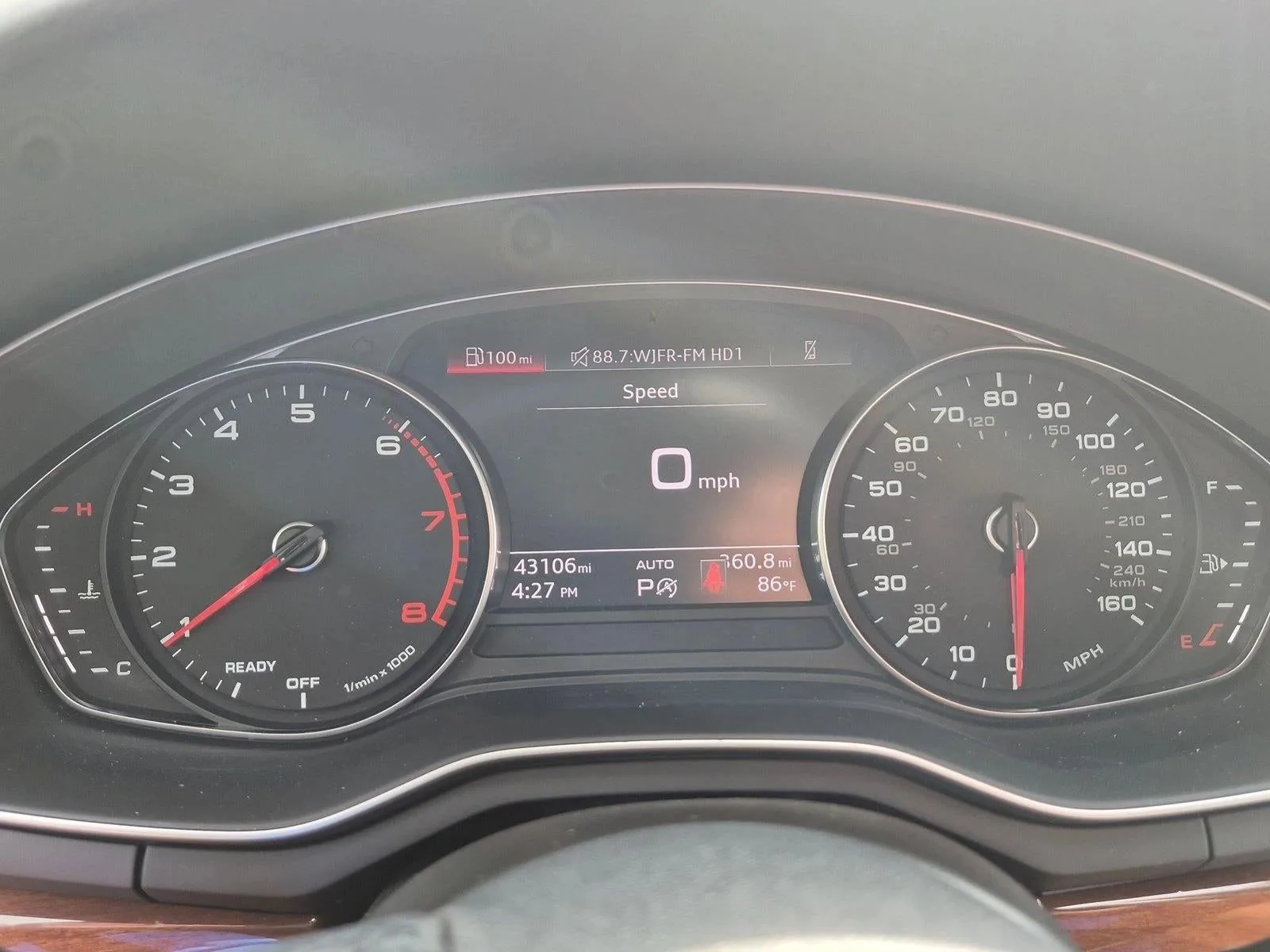 2022 Audi A4 Sedan Premium 40 TFSI quattro photo 10